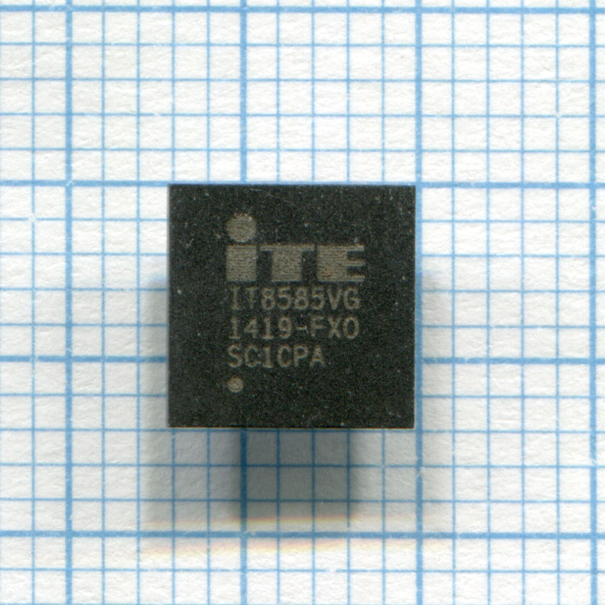 Мультиконтроллер IT8585VG-FXO с разбора
