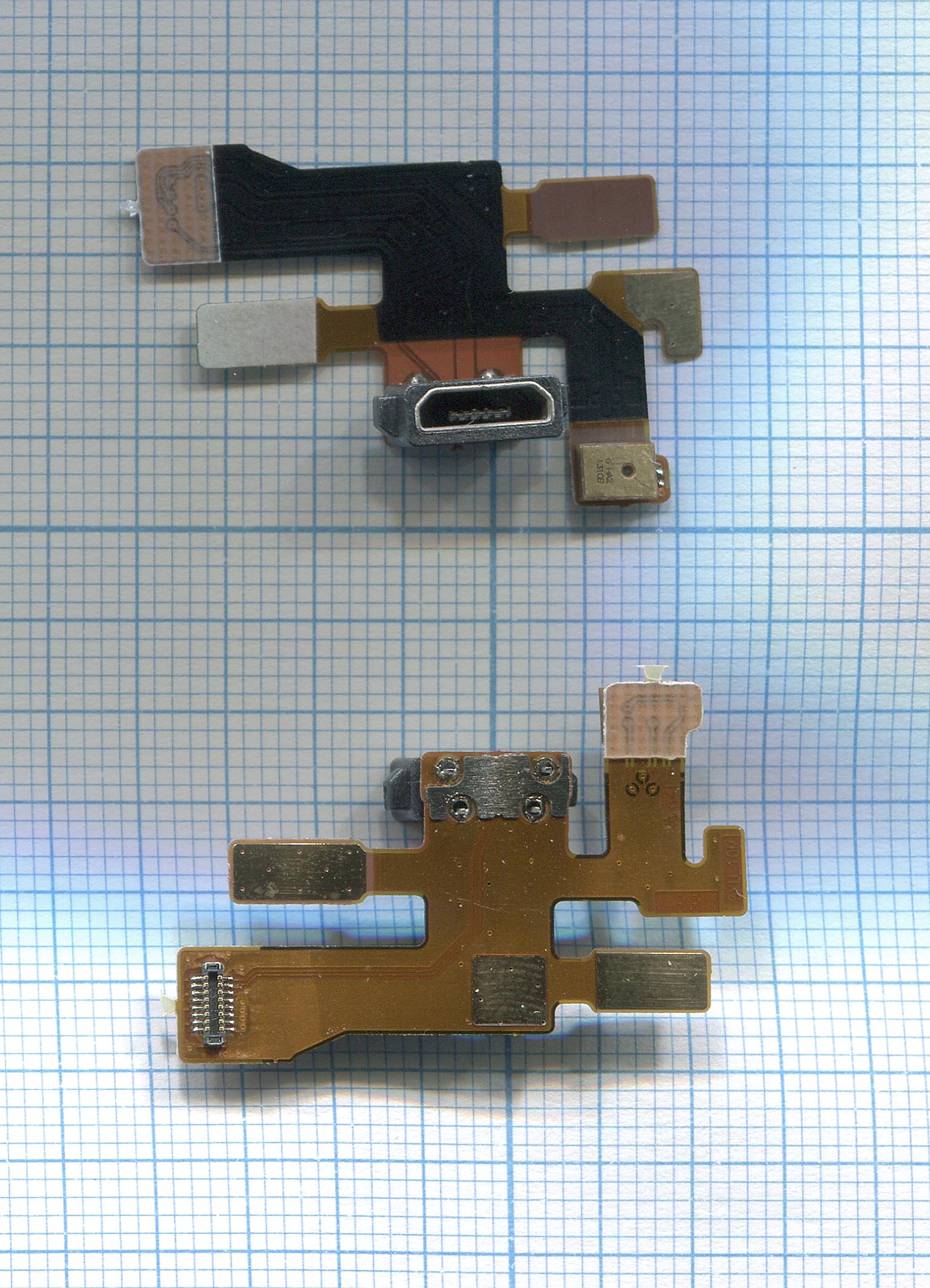 Разъем Micro USB для Nokia Lumia 1020 на шлейфе с микрофоном