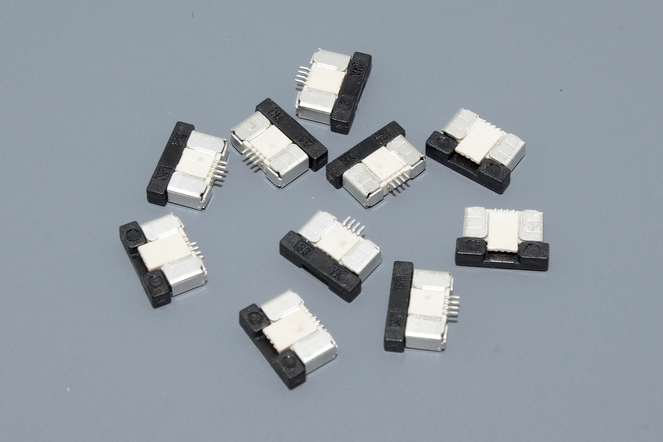 Разъем FPC Half Coverage Top Contact 0.5K-BS-4PWB 4 pin высота 2мм шаг 0,5мм 10 шт