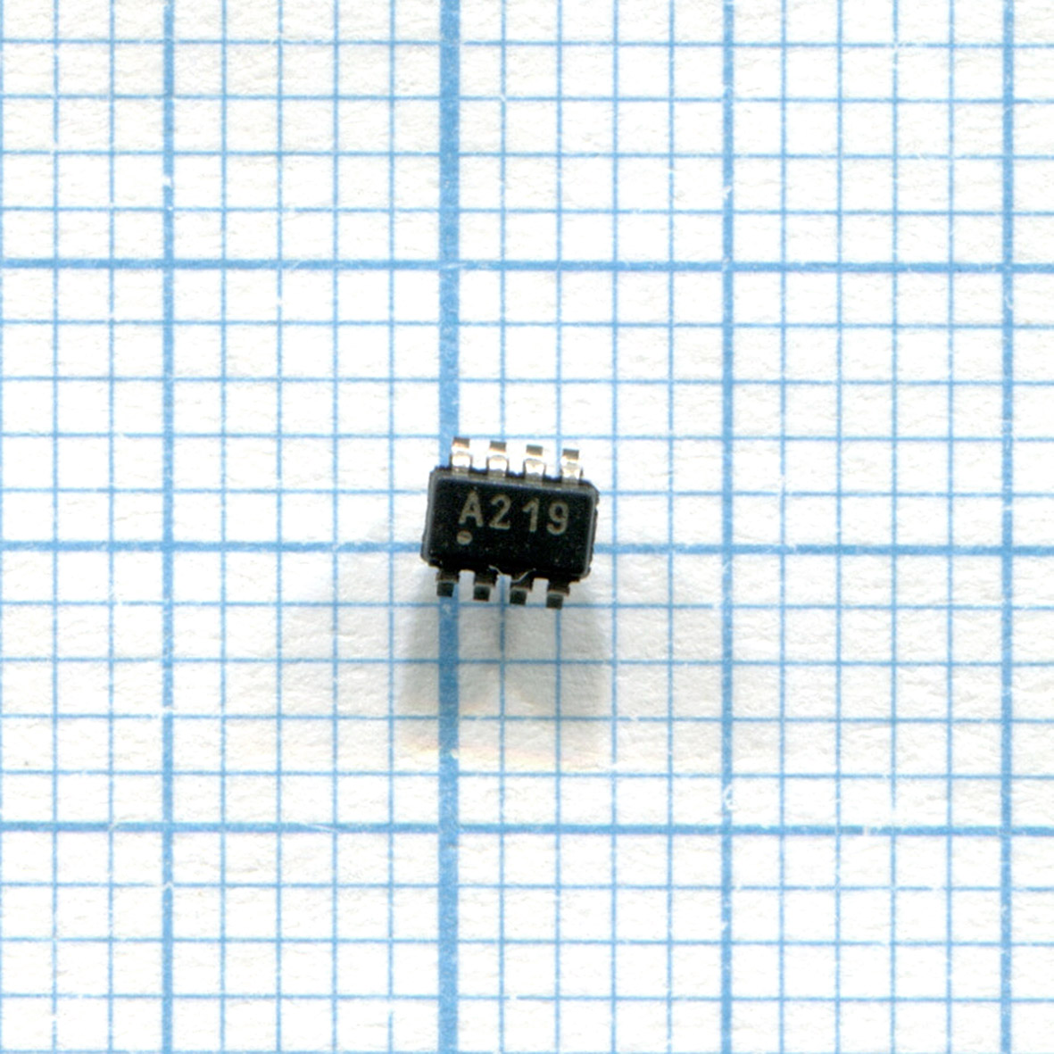 Микросхема HPA00900AIDCNR SOT23-8