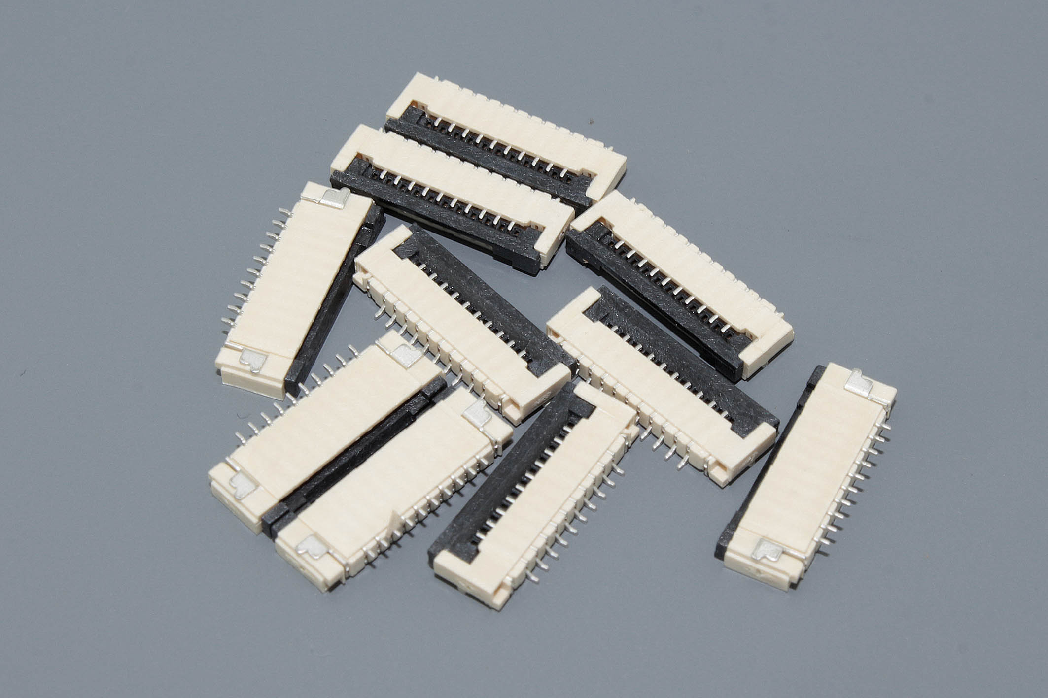 Разъем FPC Flip-Lock 1010-10RLGF 10 pin высота 1мм шаг 1мм 10 шт